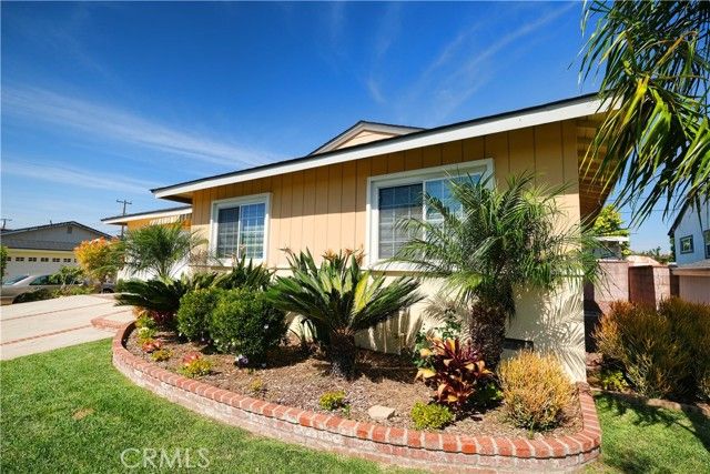 15708 La Barca Drive, La Mirada, CA 90638