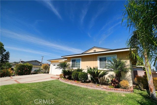 15708 La Barca Drive, La Mirada, CA 90638