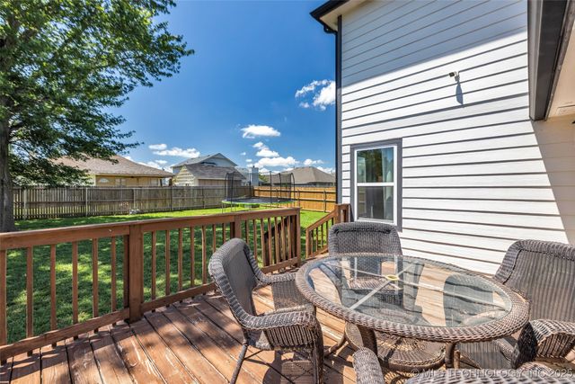 19912 E 36th Street S, Broken Arrow, OK 74014