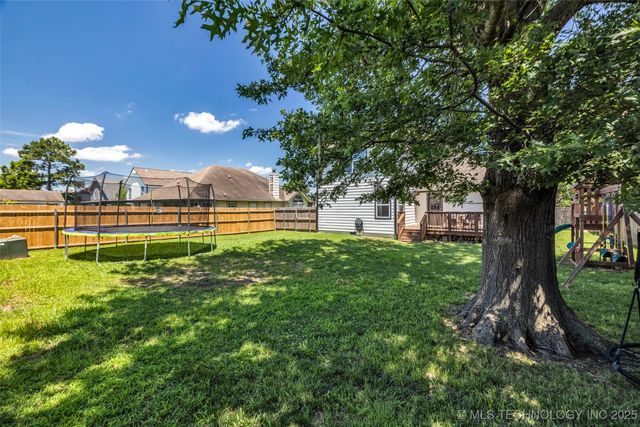 19912 E 36th Street S, Broken Arrow, OK 74014