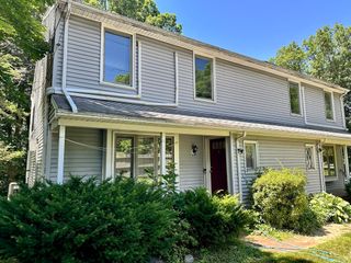 192 W Main St 192, Northborough, MA 01532