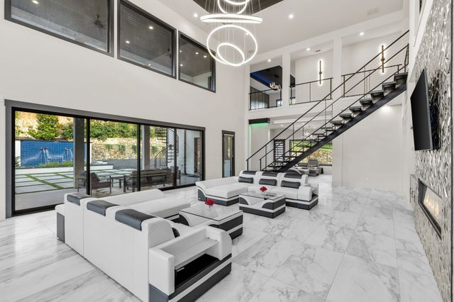 2508 Silver Table Drive, Lewisville, TX 75056