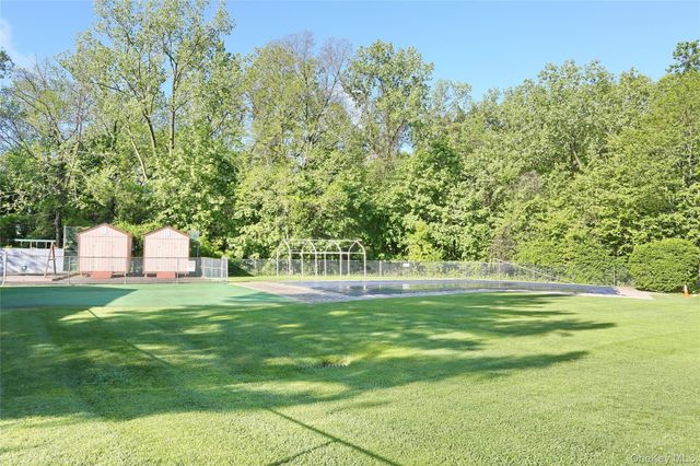 7 Secora Road H18, Monsey, NY 10952