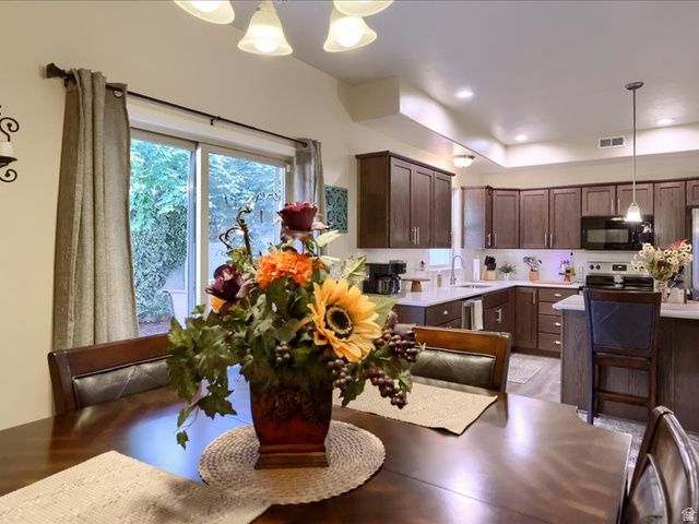 1441 W STONE MEADOW DR, West Jordan, UT 84088