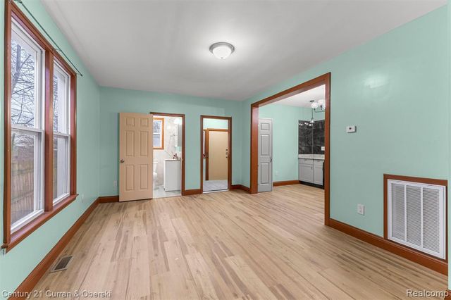 4621 Junction Street, Detroit, MI 48210