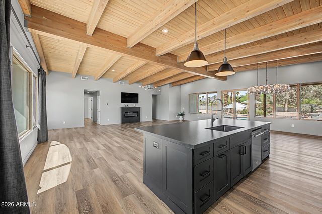 12621 N 80TH Place, Scottsdale, AZ 85260