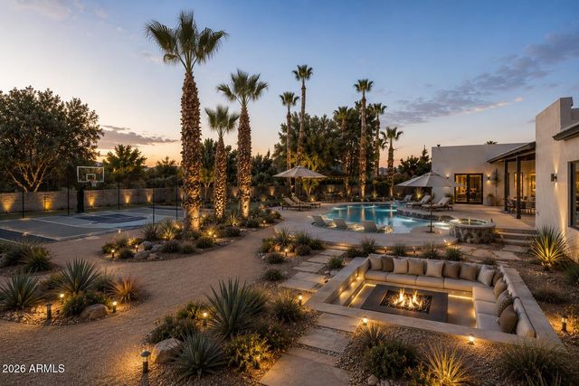 12621 N 80TH Place, Scottsdale, AZ 85260