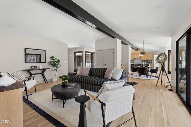 202 Mimosa Drive, Chapel Hill, NC 27514