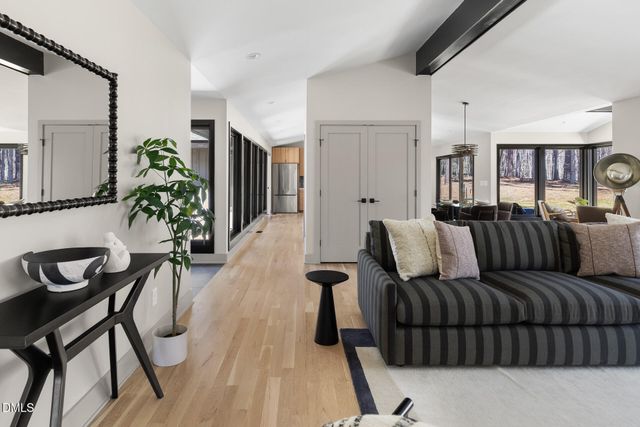 202 Mimosa Drive, Chapel Hill, NC 27514