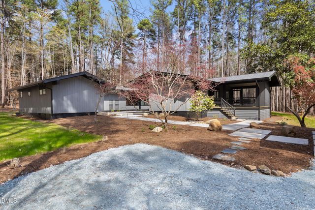 202 Mimosa Drive, Chapel Hill, NC 27514