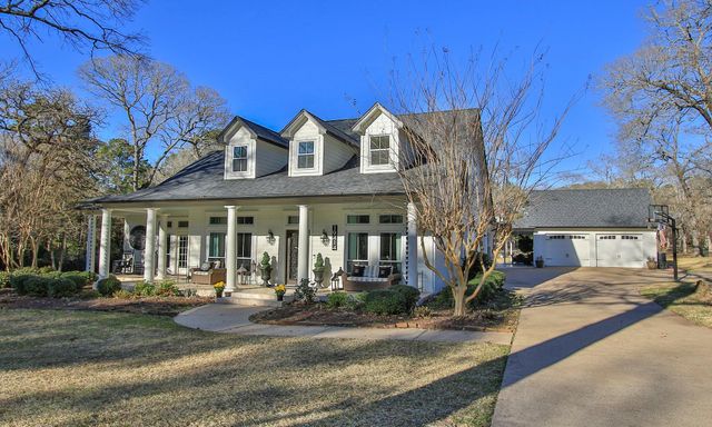 19414 Sapphire Circle, Magnolia, TX 77355