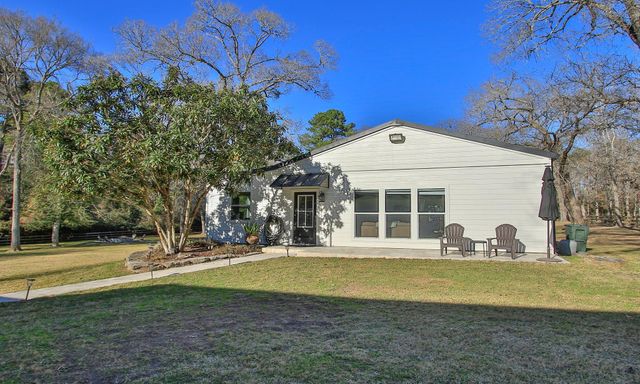 19414 Sapphire Circle, Magnolia, TX 77355