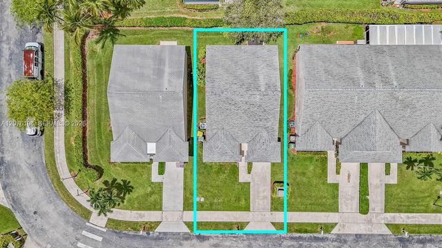 2215 SE 7th Place, Homestead, FL 33033