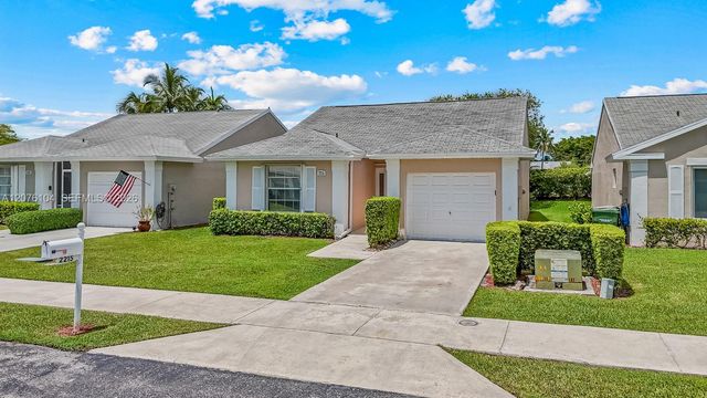 2215 SE 7th Place, Homestead, FL 33033