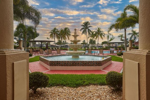 2215 SE 7th Place, Homestead, FL 33033