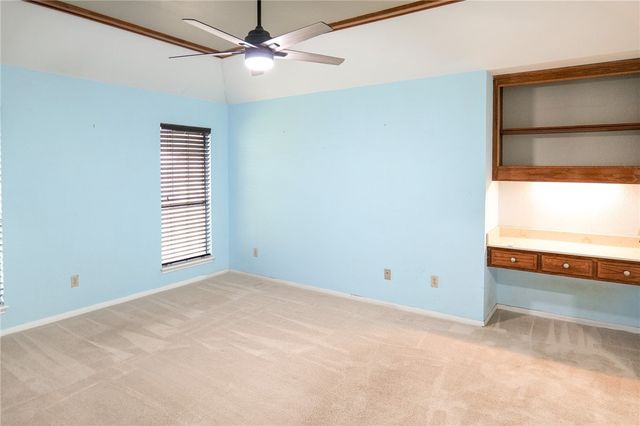2910 Persimmon St, Corpus Christi, TX 78415