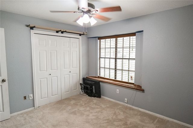 2910 Persimmon St, Corpus Christi, TX 78415