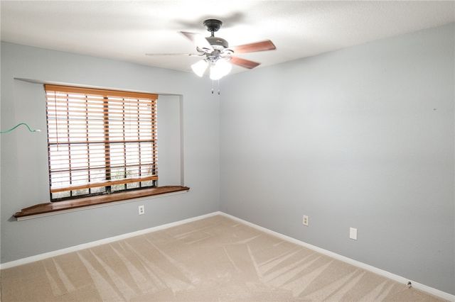 2910 Persimmon St, Corpus Christi, TX 78415