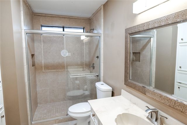 2910 Persimmon St, Corpus Christi, TX 78415