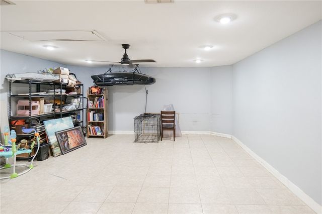 2910 Persimmon St, Corpus Christi, TX 78415