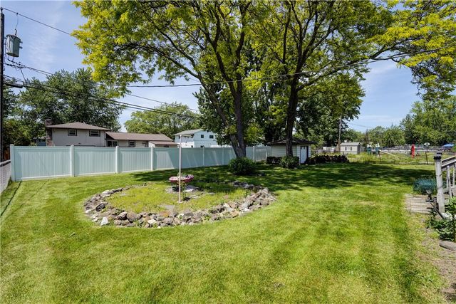 23 Capri Drive, Gates, NY 14624