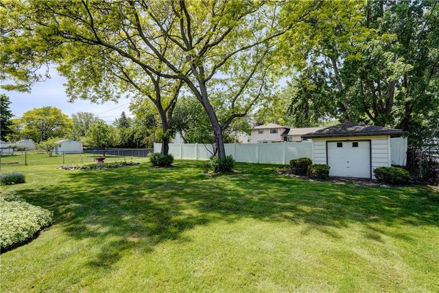 23 Capri Drive, Gates, NY 14624