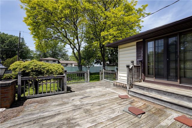 23 Capri Drive, Gates, NY 14624