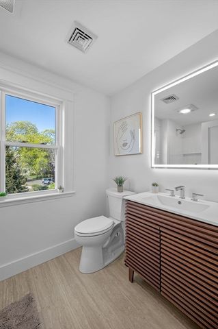 526 Cabot, Beverly, MA 01915