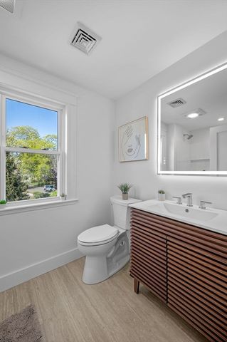 526 Cabot, Beverly, MA 01915