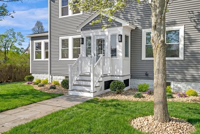 526 Cabot, Beverly, MA 01915