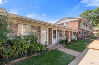 10682 Carroll Wood Way, St Louis, MO 63128