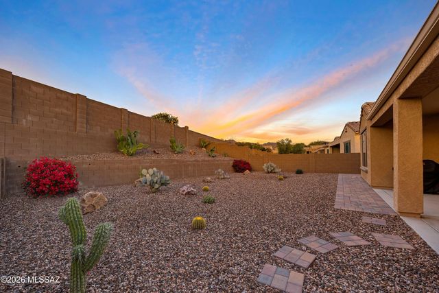6794 W Cape Royal Place, Marana, AZ 85658
