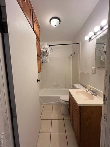 1537 Bay Street, Saginaw, MI 48602