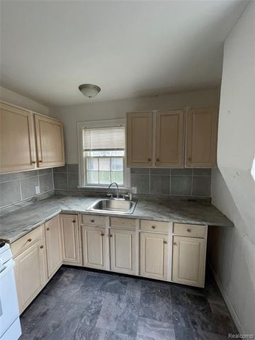 1537 Bay Street, Saginaw, MI 48602