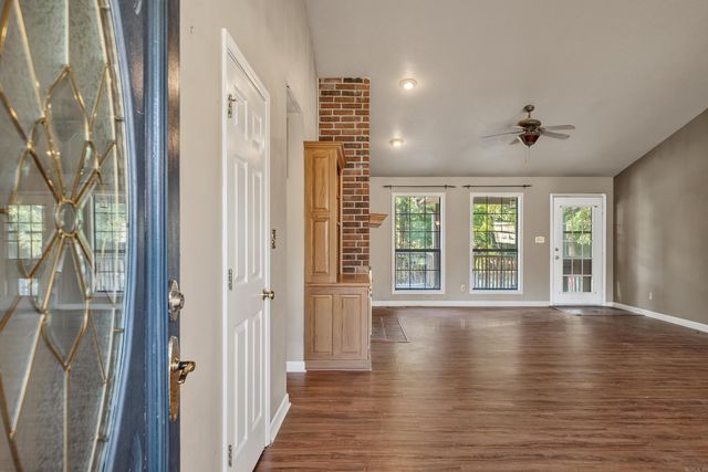 104 Waters Edge Cove, Hot Springs, AR 71901