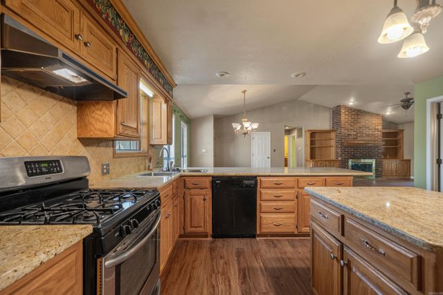 104 Waters Edge Cove, Hot Springs, AR 71901