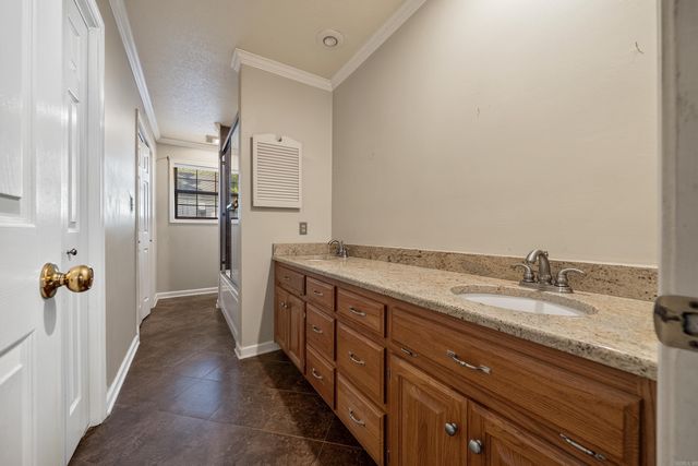 104 Waters Edge Cove, Hot Springs, AR 71901