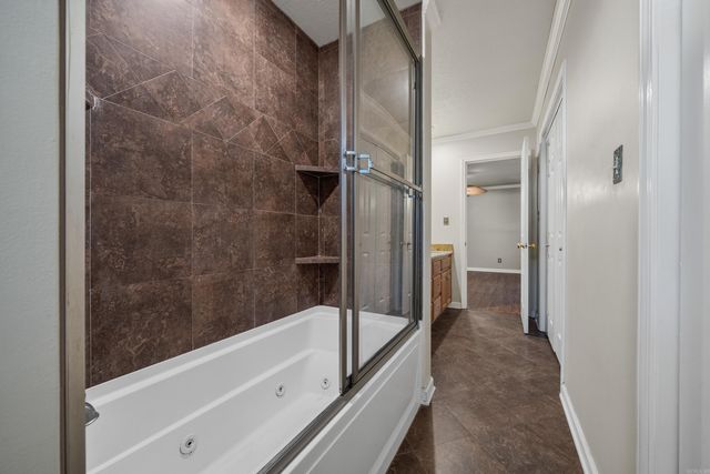 104 Waters Edge Cove, Hot Springs, AR 71901