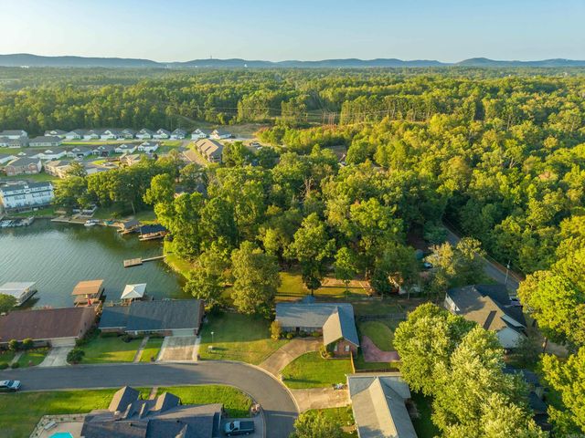 104 Waters Edge Cove, Hot Springs, AR 71901