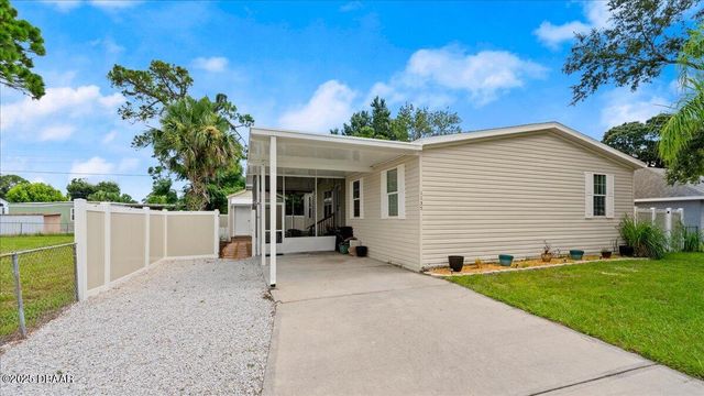 1135 Millbrook Avenue, Port Orange, FL 32127