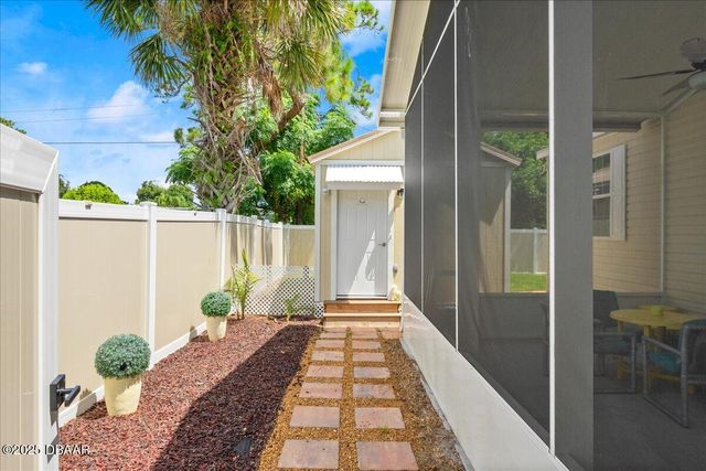 1135 Millbrook Avenue, Port Orange, FL 32127