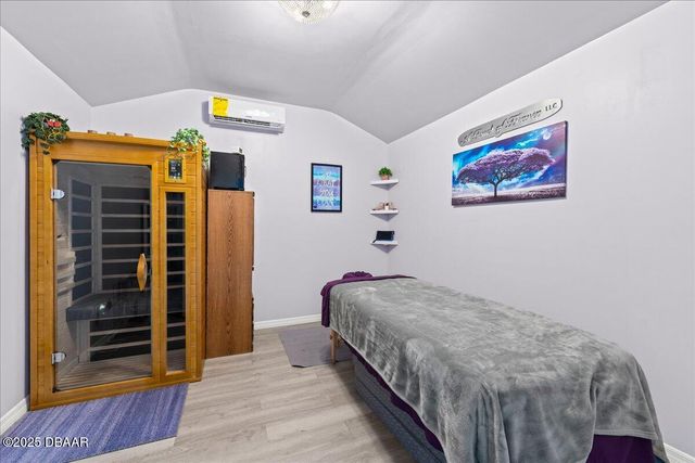 1135 Millbrook Avenue, Port Orange, FL 32127