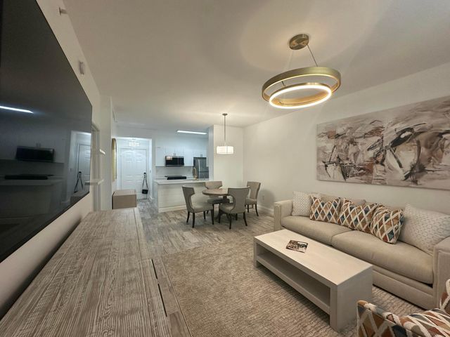 630 S Sapodilla Avenue 104, West Palm Beach, FL 33401