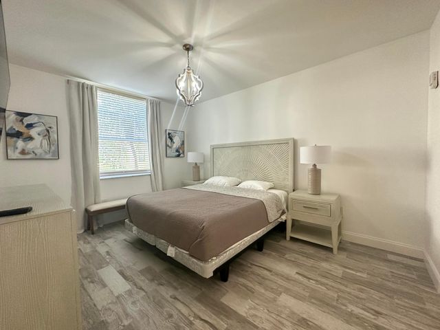 630 S Sapodilla Avenue 104, West Palm Beach, FL 33401