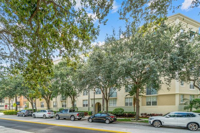 630 S Sapodilla Avenue 104, West Palm Beach, FL 33401
