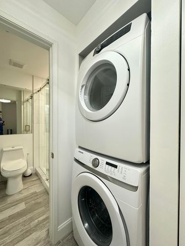 630 S Sapodilla Avenue 104, West Palm Beach, FL 33401