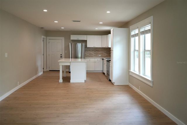 1221 E OSBORNE AVENUE, Tampa, FL 33603