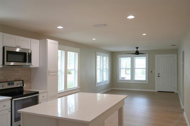 1221 E OSBORNE AVENUE, Tampa, FL 33603