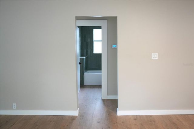 1221 E OSBORNE AVENUE, Tampa, FL 33603