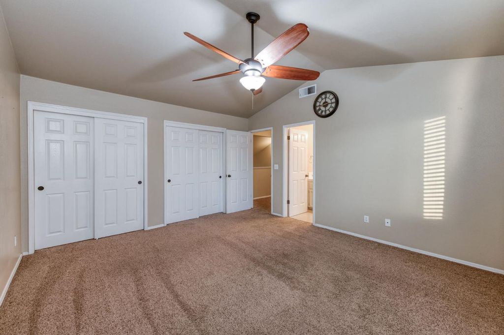 Image 17 of property listing at 5233 W Browning Avenue, Fresno, CA 93722